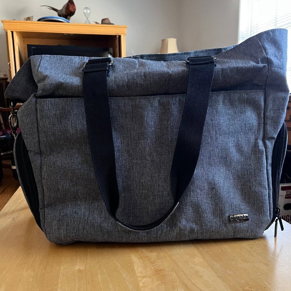 Breast Pump Tote - Picture 3 of 15